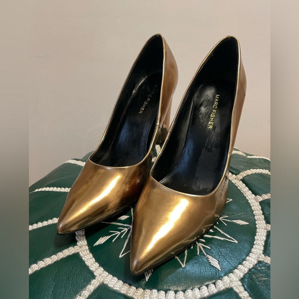 Marc Fisher gold block heels